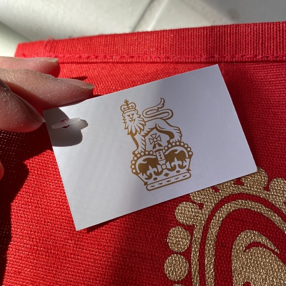 Buckingham Palace, a royal Christmas red and gold jute tote bag NWT - Picture 8 of 9